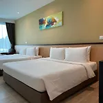 Hotel 7 Suria