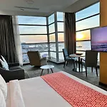Hotel 7 Suria