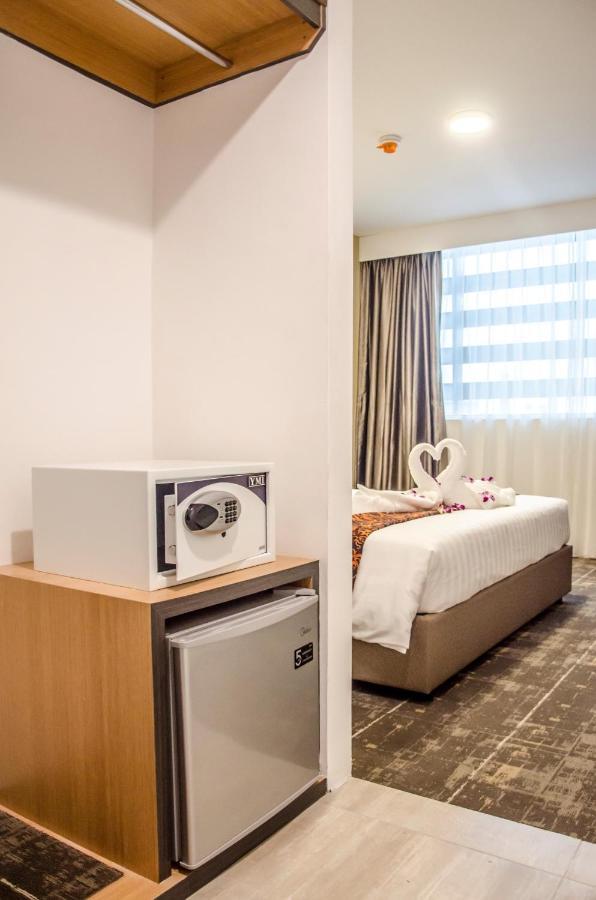 7 Suria 4* Kota Kinabalu